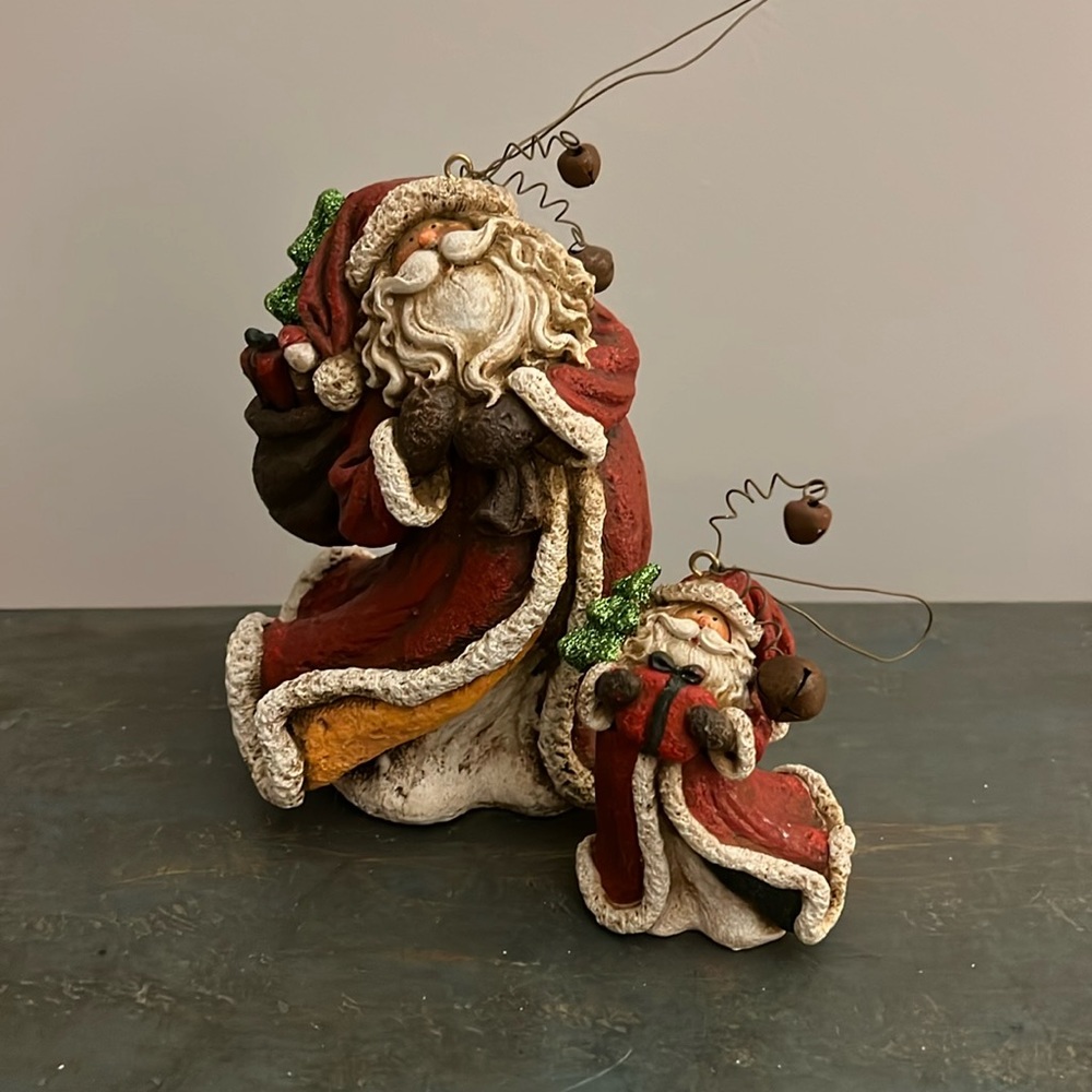 NEW set of Santa ornaments